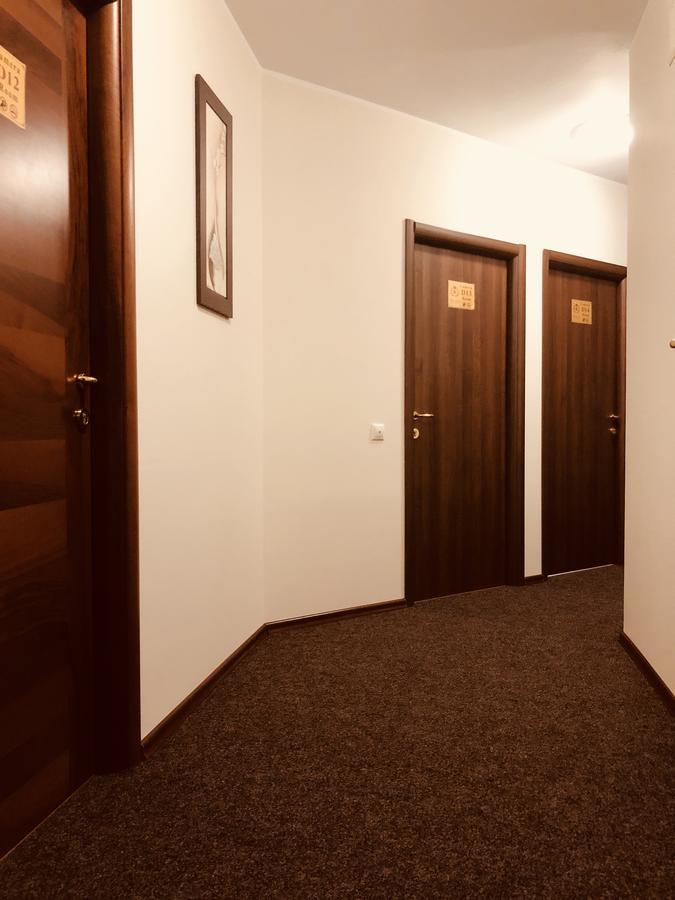 בוקרשט Monte Carlo Palace Rooms מראה חיצוני תמונה